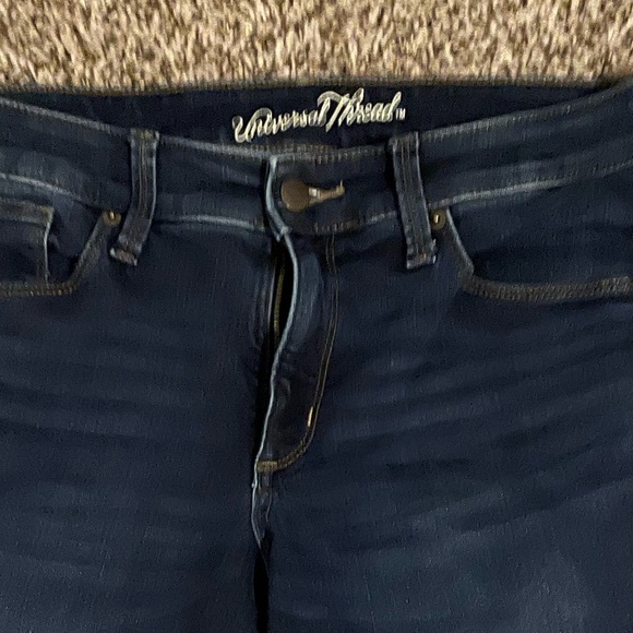 Universal Thread Mid Rise Skinny Jeans - Picture 3 of 3